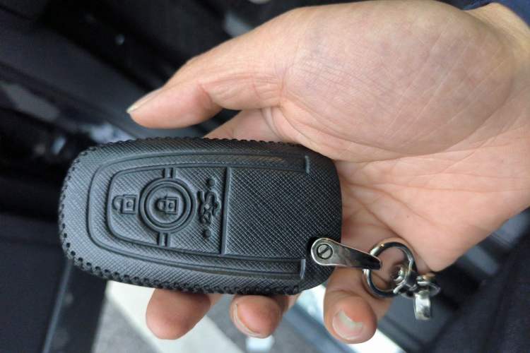 Used Ford Taurus 2019 EcoBoost 245 Premium Edition Vehicle Key