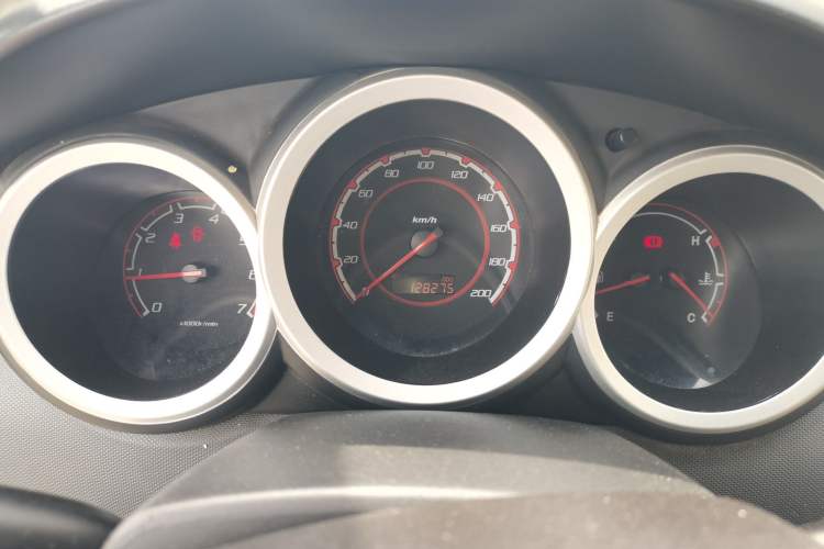 Used CHANGAN CX20 2014 1.4L Manual Sport Version China IV Standard