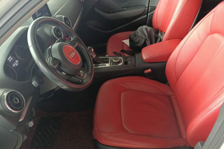 Used Audi A3 2016 Limousine 35 TFSI Prestige Edition Left Front Seat