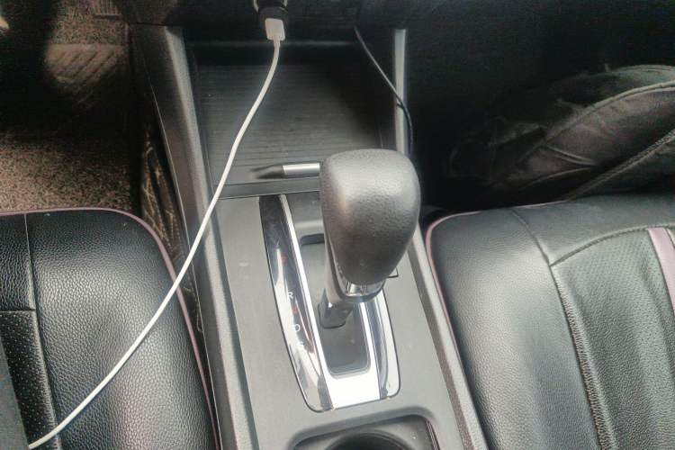 Used Honda Jade 2014 1.8L Automatic Comfort Elite Version 5 Seats
