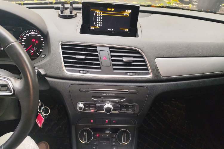 Used Audi Q3 2018 30th Anniversary Edition 30 TFSI Fashion Model
