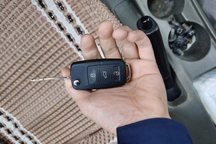 Used Wuling Rongguang V 2016 1.5L Standard Version
