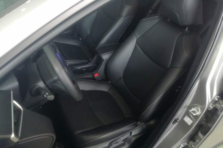 Used Toyota Corolla Cross 2023 2.0L Elite Edition Left Front Seat