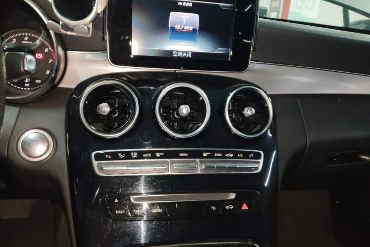 Used Mercedes-Benz C-Class 2015 C 200 Sport Edition 4MATIC Audio And AC Panel