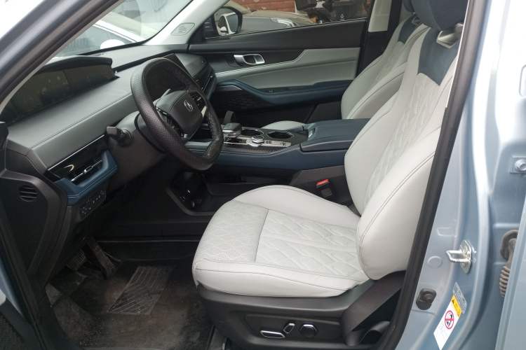 Used Changan UNI-K iDD 2022 Blue Whale iDD 130km 1.5T Excellence Model