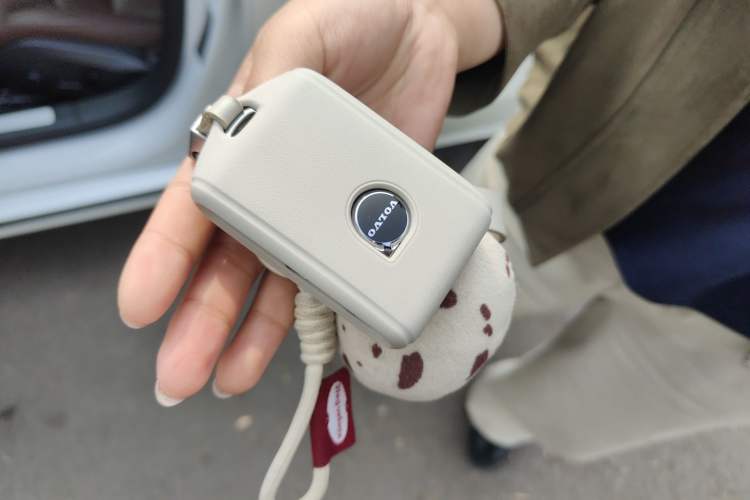 Used Volvo S60 2025 B4 Zhiyi Luxury Edition