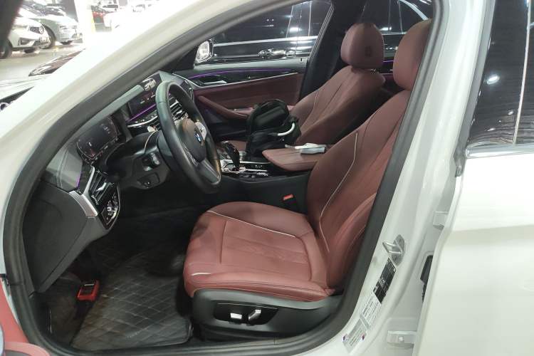 Used BMW 5 Series 2022 Second Facelift 525Li M Sport Package
