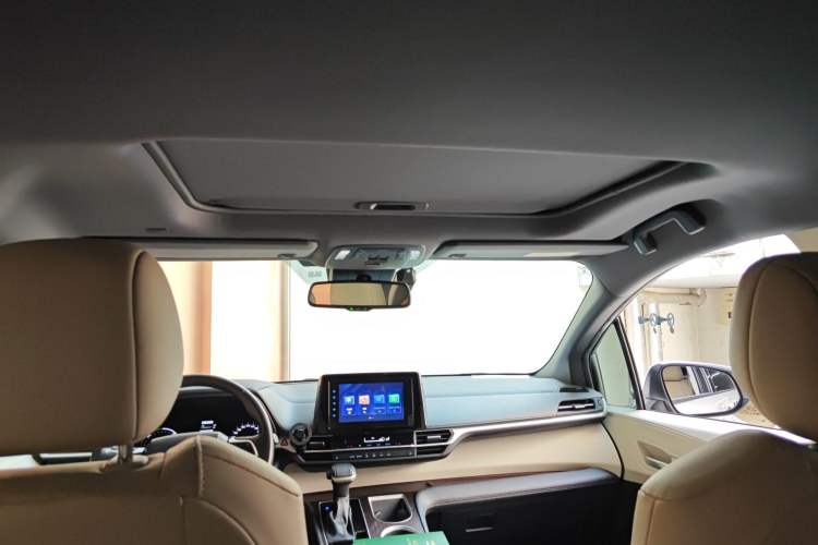 Used Toyota SIENNA 2021 2.5L Hybrid Luxury Edition