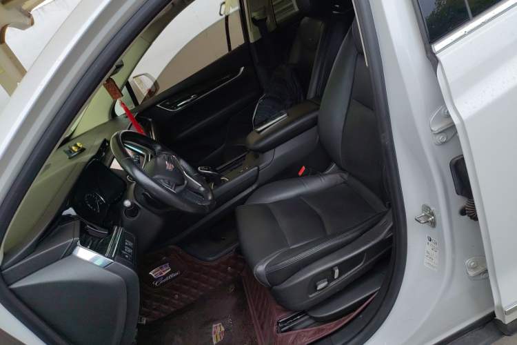 Used Cadillac XT5 2018 25T Luxury Model