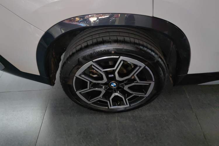 Used BMW X1 2023 sDrive25Li X Design Package Right Rear Wheel Hub