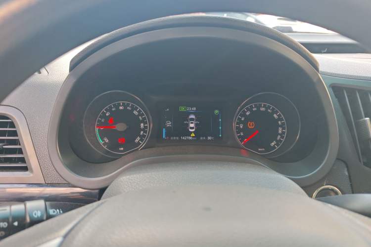 Used BYD e5 2017 300 Prestige Edition Instrument Cluster