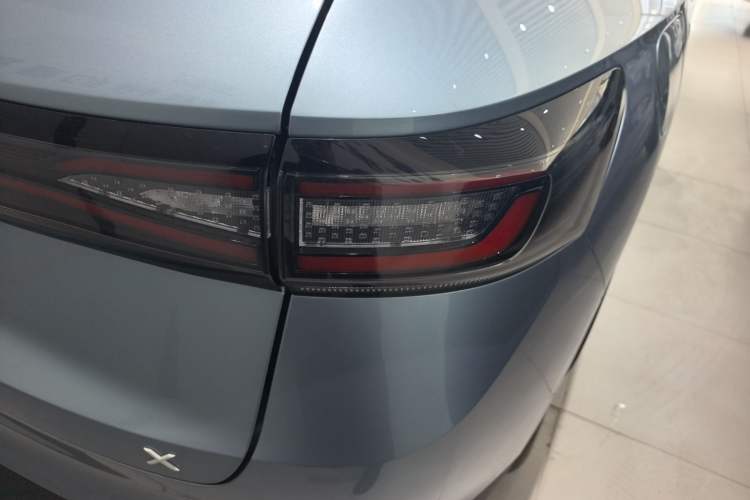 Used Volkswagen ID.4 X 2025 Smart Version Pure & Intelligent Enjoyment Edition