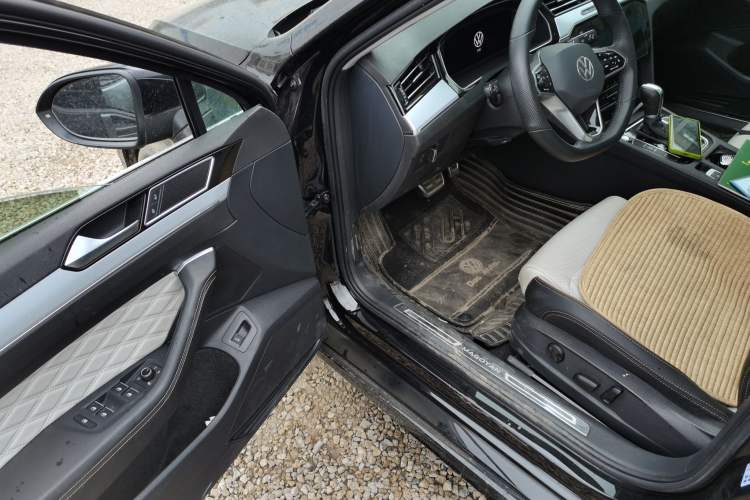 Used Volkswagen Magotan 2023 2 Million Units Commemorative Edition 330TSI DSG Luxury Version