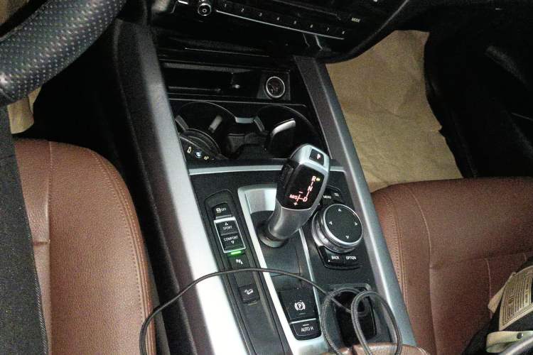Used BMW X5 2017 xDrive35i Middle East Gear Lever