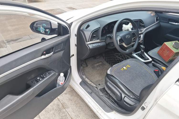 Used Hyundai Elantra (6th Generation / Lingdong) 2016 1.6L Automatic ZhiXuan – Elite Version Driver Seat