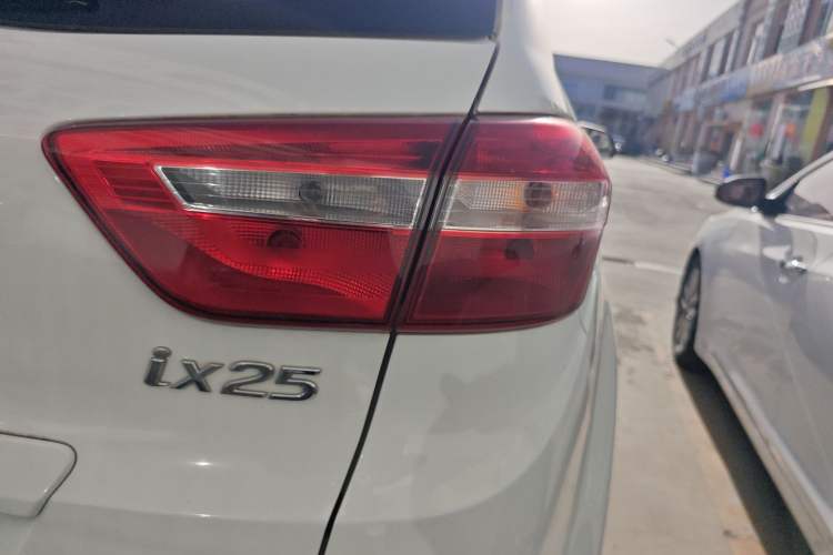 Used Hyundai ix25 2015 1.6L Automatic Two-Wheel Drive Smart GLS Trim