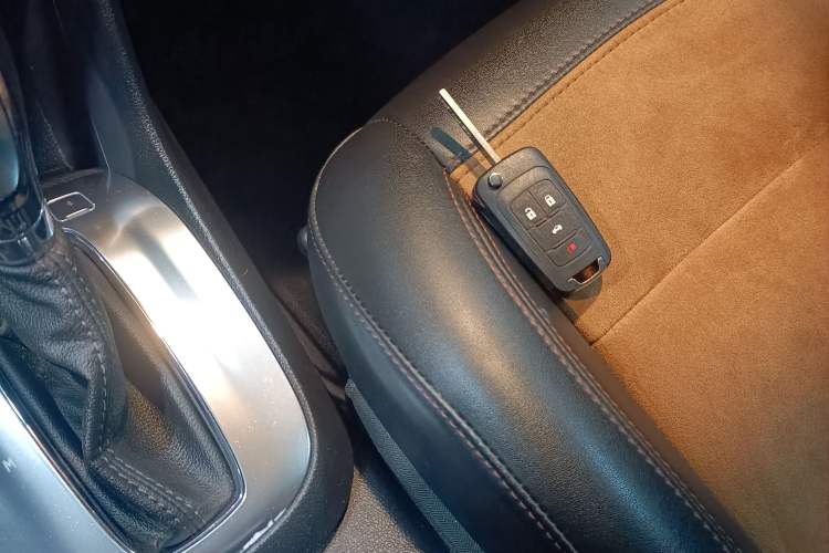 Used Buick Encore 2015 1.4T Automatic Two-Wheel Drive Urban Leading Model
