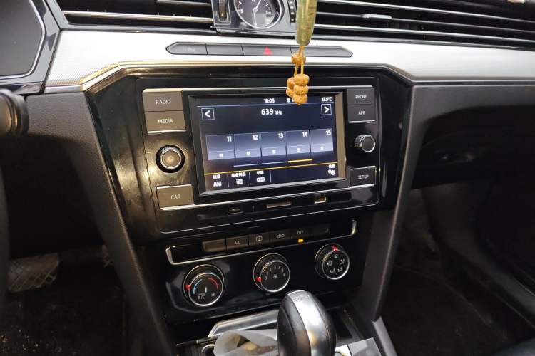 Used Volkswagen Magotan 2019 330TSI DSG Leading Model China VI Standard
