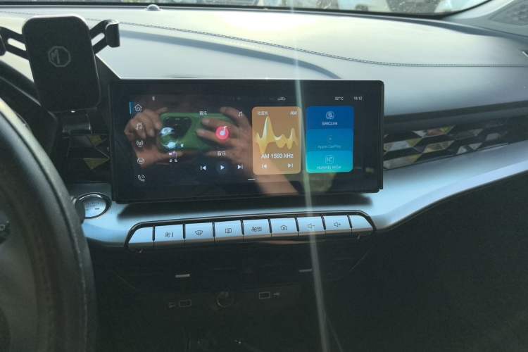 Used MG 5 2021 180 DVVT Manual Youth Luxury Edition