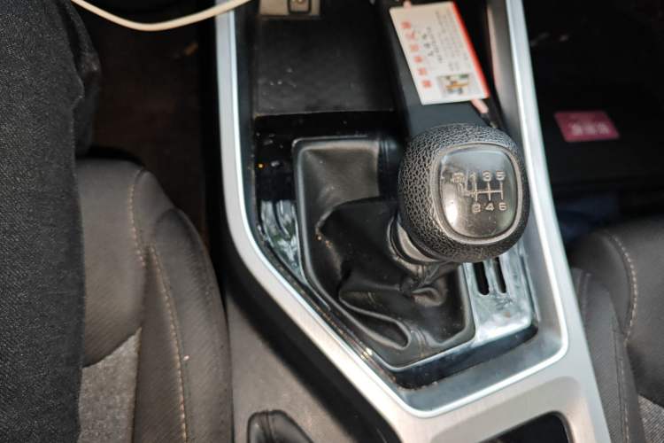 Used Wuling Jiachen 2022 1.5L Manual Enjoyment Elite Model
