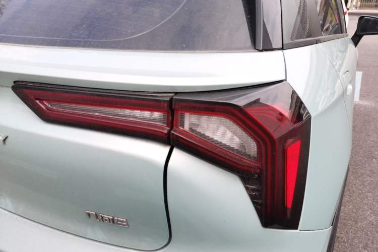 Used Geometry E Firefly 2022 401 km Linglong Tiger 4 Seats Right Rear Taillight