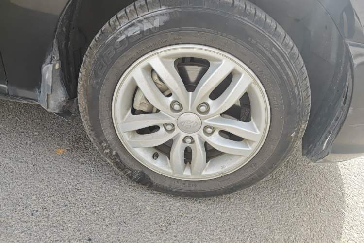 Used Hyundai Celesta 2011 1.6L Manual Comfort Edition
