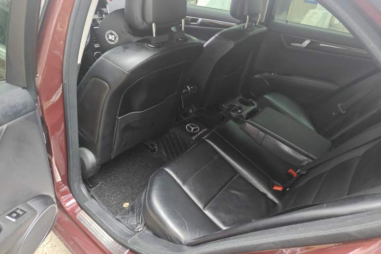 Used Mercedes-Benz C-Class 2011 C 200 CGI Fashion Model