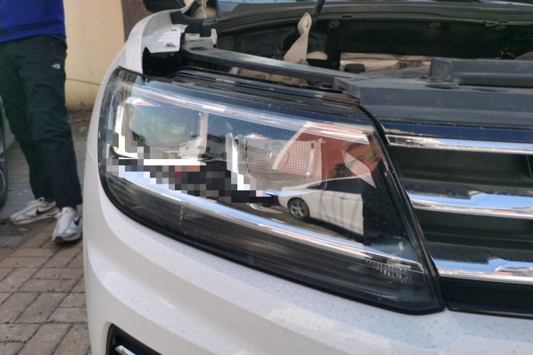 Used Volkswagen Tiguan L 2018 330TSI Automatic Two-Wheel Drive Luxury Edition Right Front Headlight