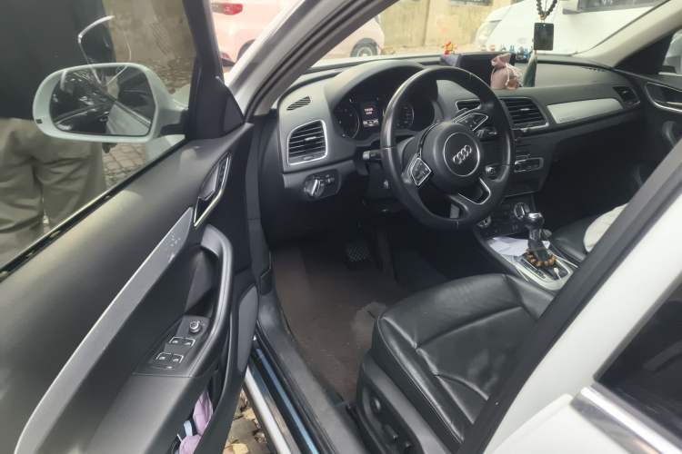 Used Audi Q3 2012 35 TFSI quattro Comfort Model
