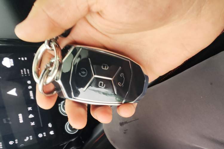 Used Lynk & Co 02 2019 1.5T DCT Two-Wheel Drive Pro Edition China VI Standard Vehicle Key