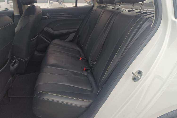 Used Roewe i5 2021 Revised Version 1.5L CVT Diamond Edition