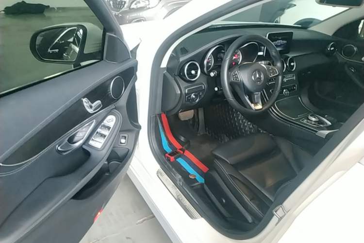 Used Mercedes-Benz C-Class 2017 Restyled C 180 L Fashion Edition Sport Version
