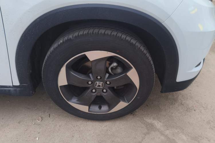 Used Honda Vezel 2017 1.8L CVT Front-Wheel Drive Pioneer Edition Right Front Wheel Hub