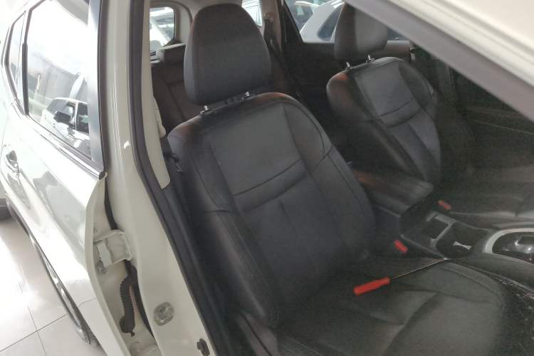 Used Nissan X-Trail 2019 2.0L CVT Smart Connect Comfort Edition 2WD Right Front Seat