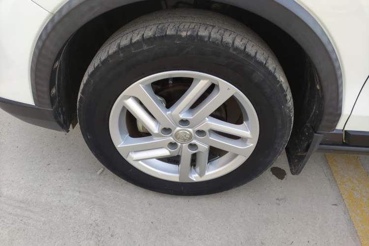 Used Venucia T60 2020 1.6L CVT Smart Drive Version China VI Standard
