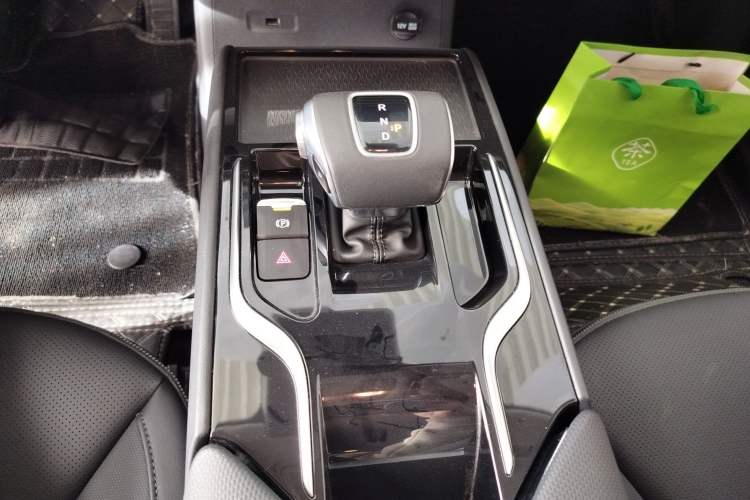 Used Hongqi E-QM5 2023 Revised Version Basic Travel Edition
