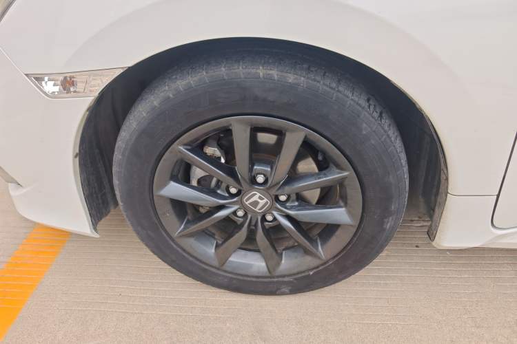 Used Honda Civic 2019 220TURBO CVT Dynamic Edition China VI Left Front Wheel Hub