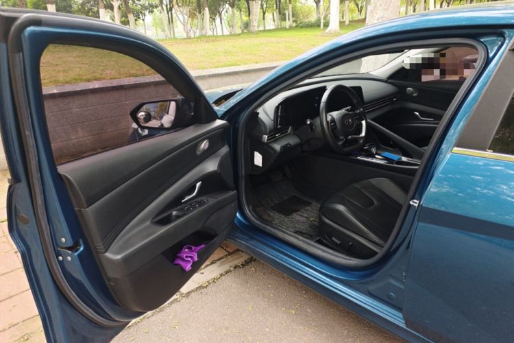 Used Hyundai Elantra 2021 1.5L CVT LUX Prestige Edition