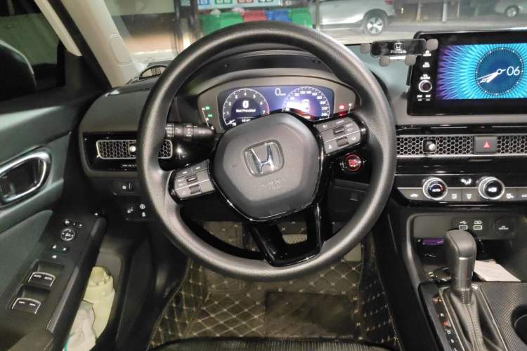 Used Honda Civic 2023 240TURBO CVT Dynamic Edition
