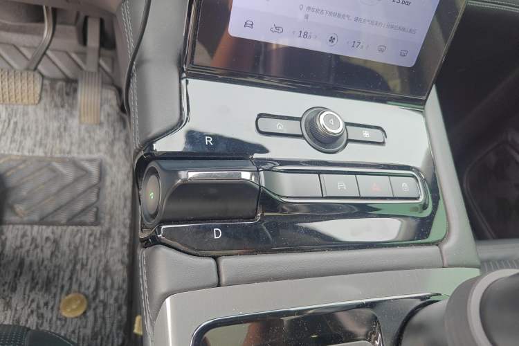 Used Nio ES8 2018 Founder Edition Gear Lever