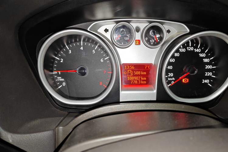 Used Ford Focus 2013 Sedan Classic 1.8L Manual Base Model