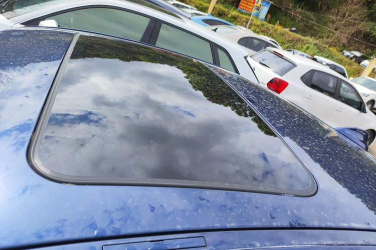 Used BMW 2 Series 2015 218i Roof