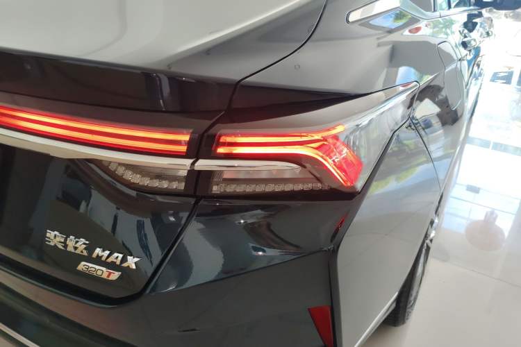 Used Dongfeng Aeolus Yixuan MAX 2021 1.5T Super-Powered Dad Edition