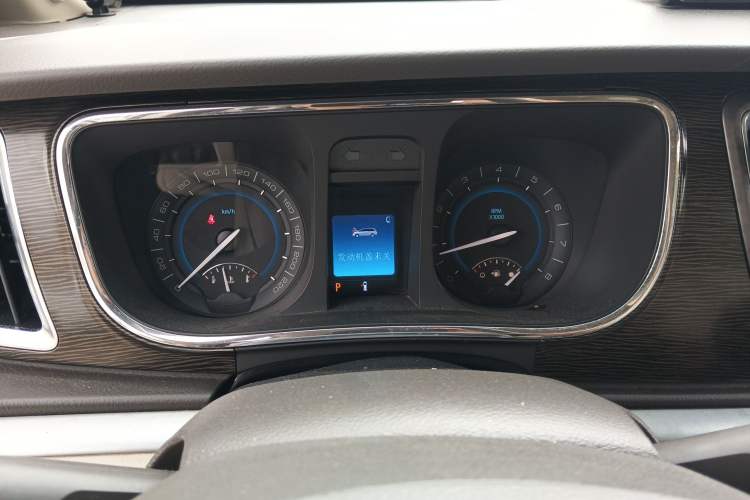 Used Buick GL8 2011 2.4L LT Luxury Business Executive Edition