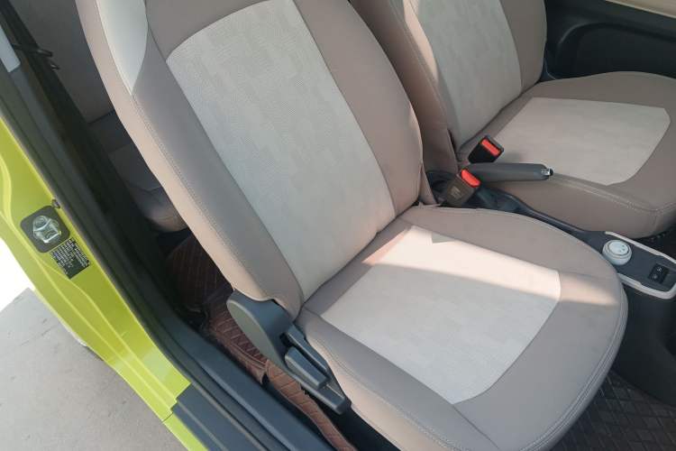 Used Chery QQ Ice Cream 2025 205km Qi Energy Version Right Front Seat