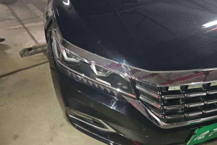 Used Volkswagen Passat 2020 Revised Version 330TSI Luxury Edition China VI Standard
