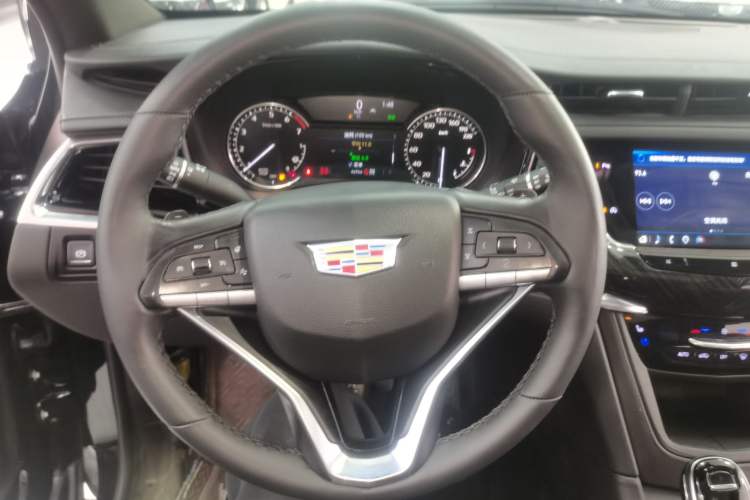 Used Cadillac XT6 2021 2.0T Six-Seater Four-Wheel-Drive Luxury Version
