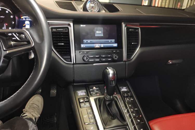 Used Porsche Macan 2017 Macan Turbo 3.6T