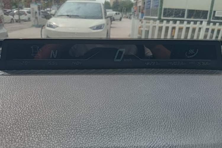 Used NETA V 2021 Standard Range Entertainment Edition Instrument Cluster