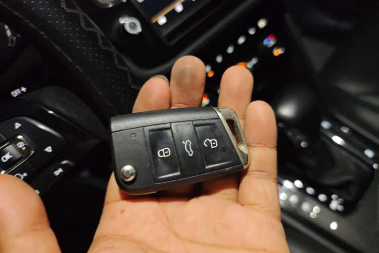 Used Volkswagen Tiguan L 2017 330TSI Automatic Two-Wheel Drive Luxury Edition
